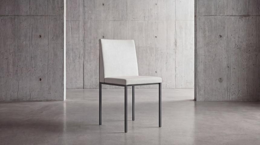 Polsterstuhl S16 – Eleganter Polsterstuhl mit klarer Form 