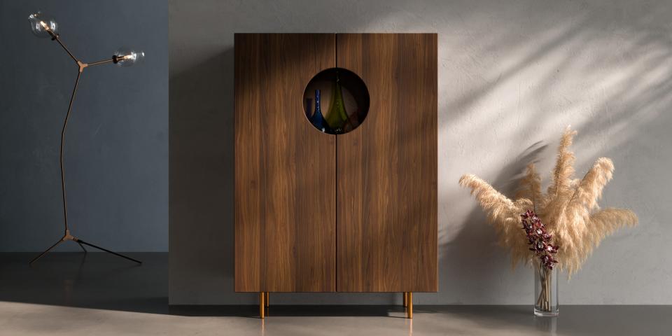 Highboard aus Nussbaum: Einzigartiges Design S79 