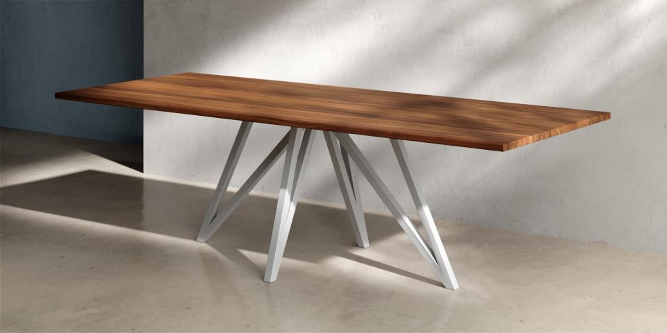 Nussbaum Luxus Holztisch mit Metallgestell Design E210 